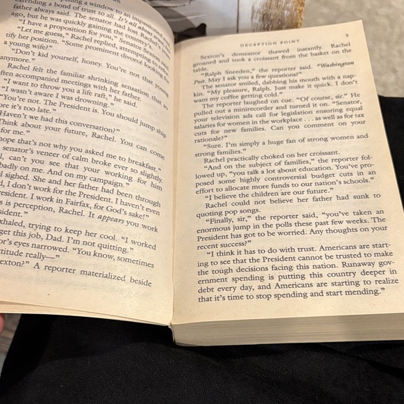 Book Deception Point - Picture 3 of 3